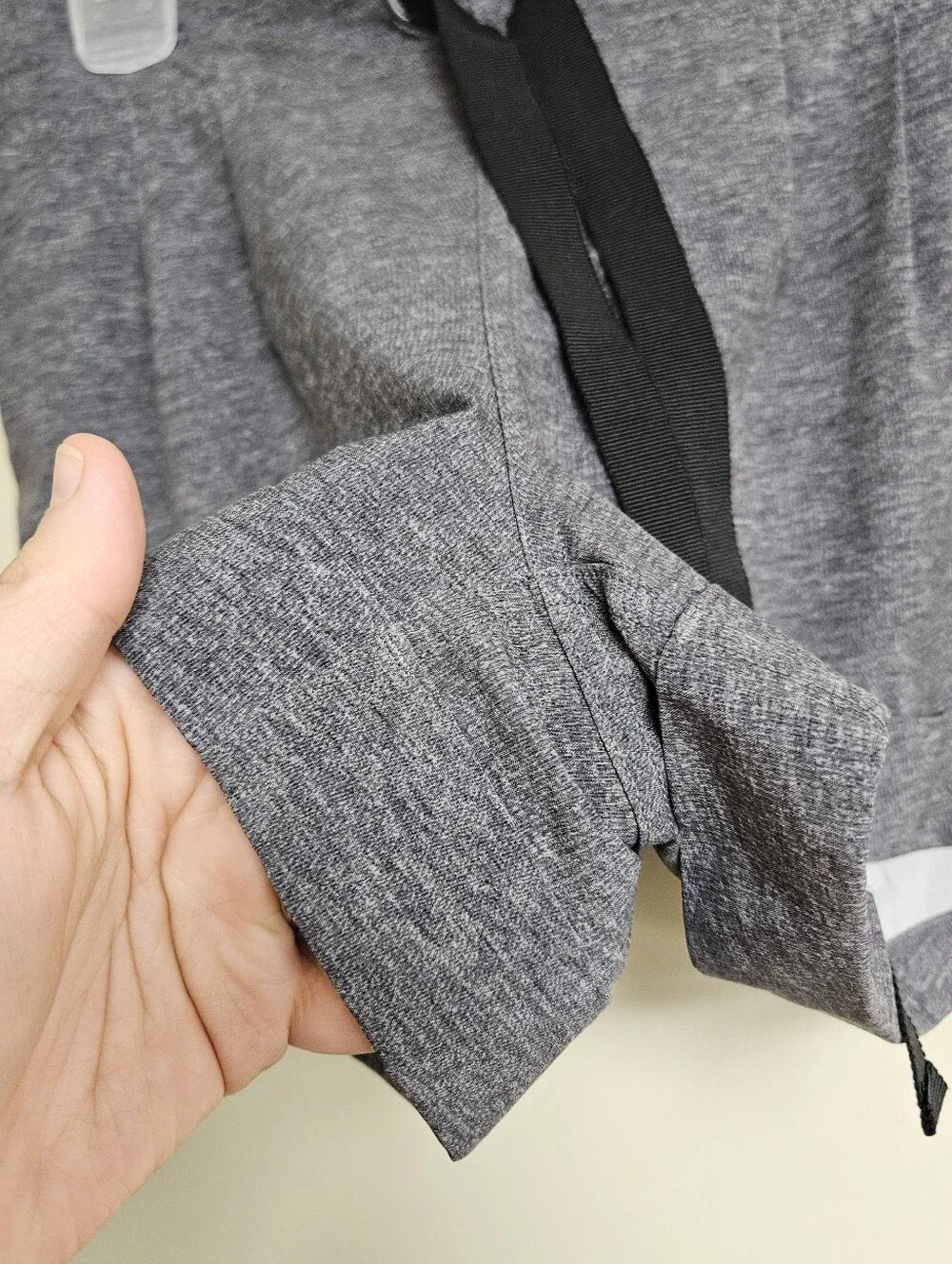 Lululemon Spring Break Away Short II Heathered Texture Printed Grey Deep Coal 6